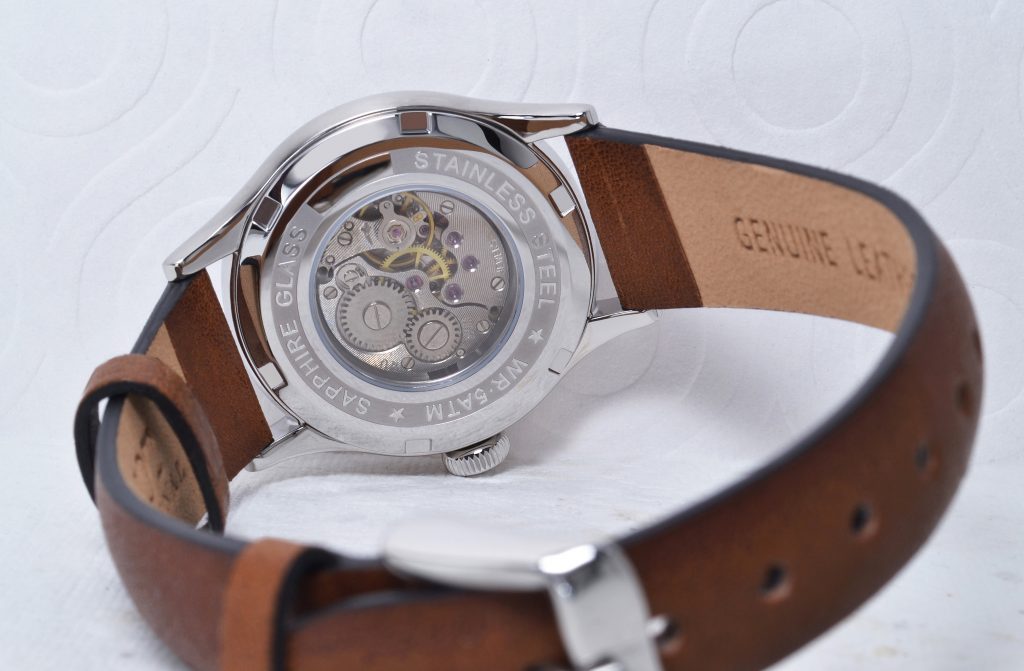 Elegant White Mechanical Lady´s Watch - Poljot International