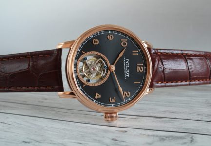 Tourbillon_VXIII_schwarz (3)